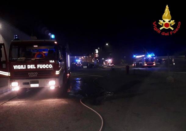 Incendio furgoni a Cuveglio