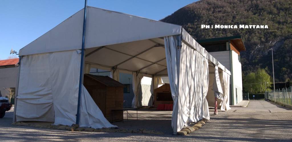 Interviene la Protezione Civile a Laveno Mombello, 