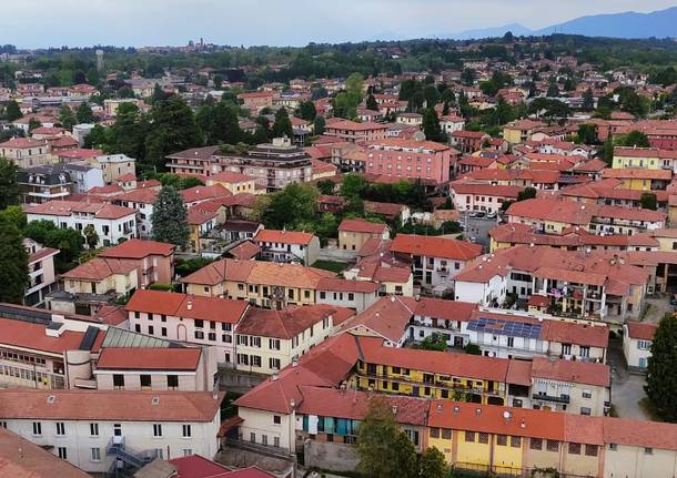 Un volo in mongolfiera nei Cieli del Varesotto per la Festa del Mamma