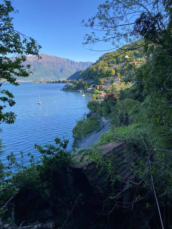 Frana tra Luino e Maccagno, statale del lago chiusa fino a giovedì pomeriggio