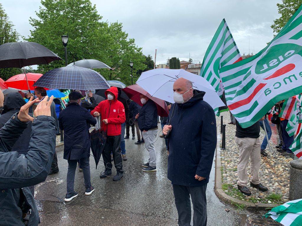 Sindacati in presidio a Varese per la sicurezza sul lavoro 