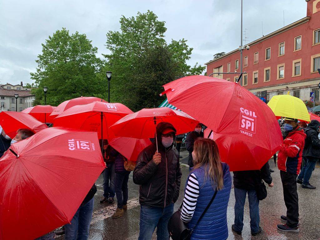 Sindacati in presidio a Varese per la sicurezza sul lavoro 