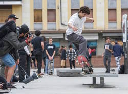 skateboard