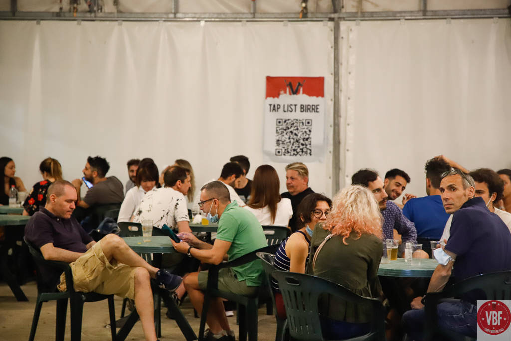 Un venerdì sera al Varese Beer Festival