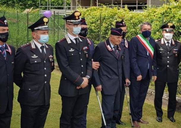 Cento candeline per Armando Gobbato, carabiniere in congedo di Luino