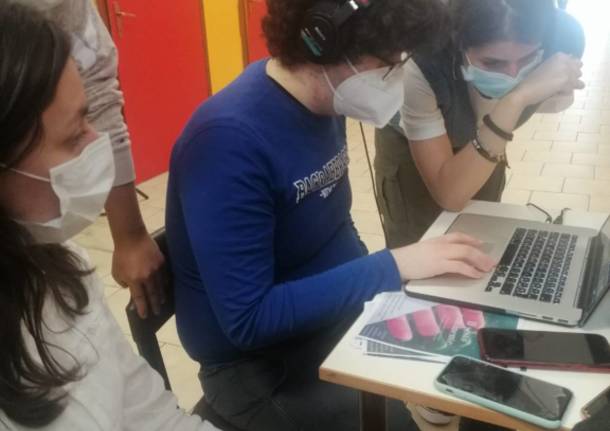 Gli studenti del Liceo Vittorio Sereni di Luino e Laveno e dell'Agenzia Formativa 