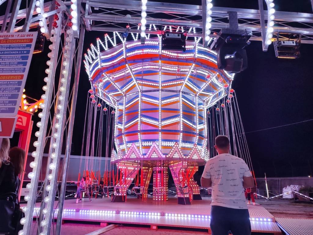 Il \"nuovo\" luna park di Luino