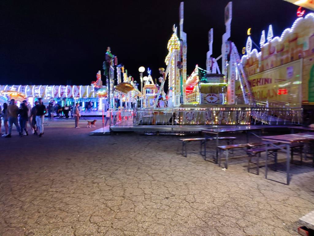 Il \"nuovo\" luna park di Luino