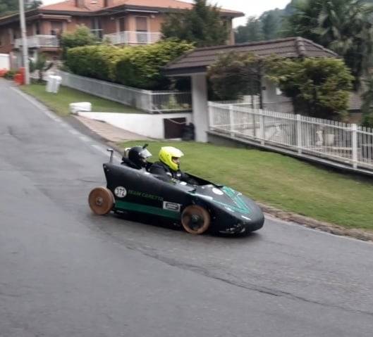 Le "biroce" sfrecciano a Laveno Mombello