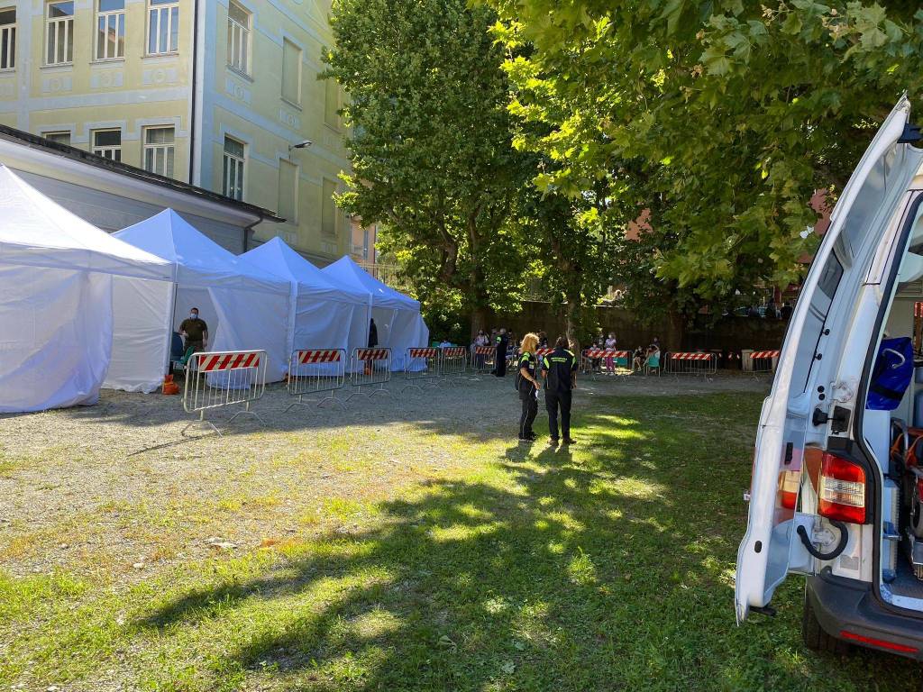 camper vaccinale di Areu a Laveno Mombello