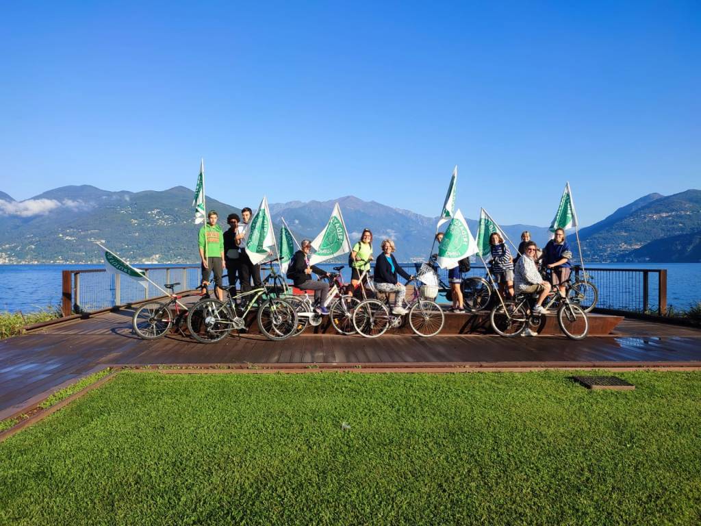 Fridays for future: in riva al lago Maggiore a Luino e Germignaga per chiedere un mondo più attento al clima