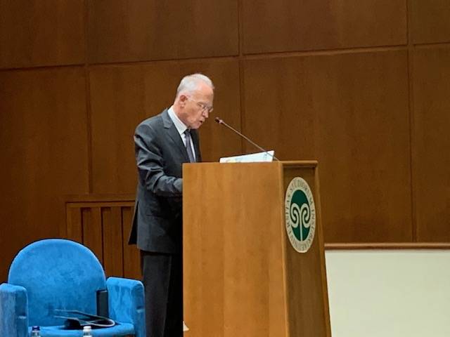 La premiazione del matematico Terence Tao
