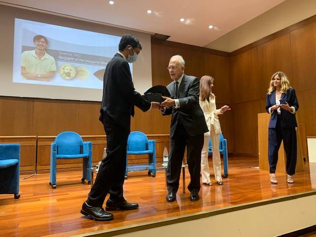 La premiazione del matematico Terence Tao