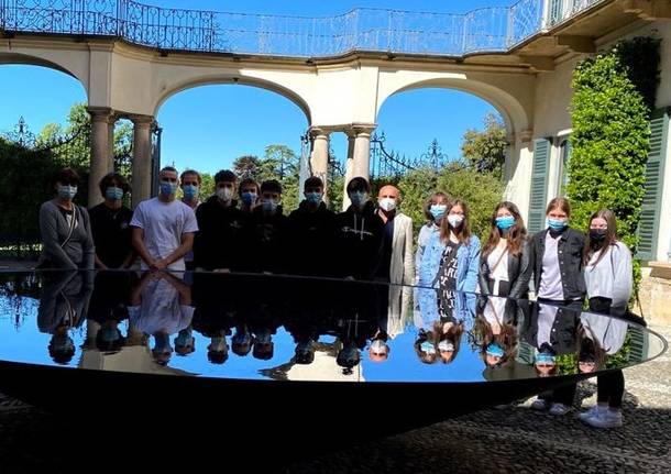 studenti sesto calende a villa panza