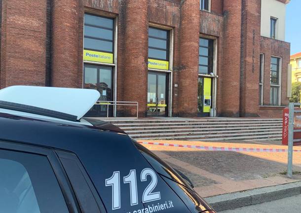 allarme bomba poste varese 2021 carabinieri