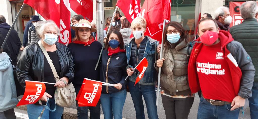 Presidi nelle sedi Cgil di Varese Busto Gallarate e Saronno