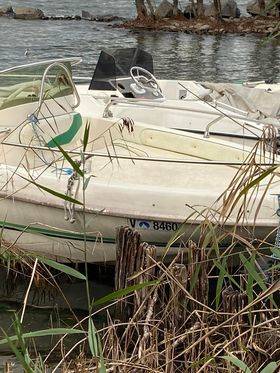 Barca rubata dal porto di Ispra, ritrovata a Ranco senza motore