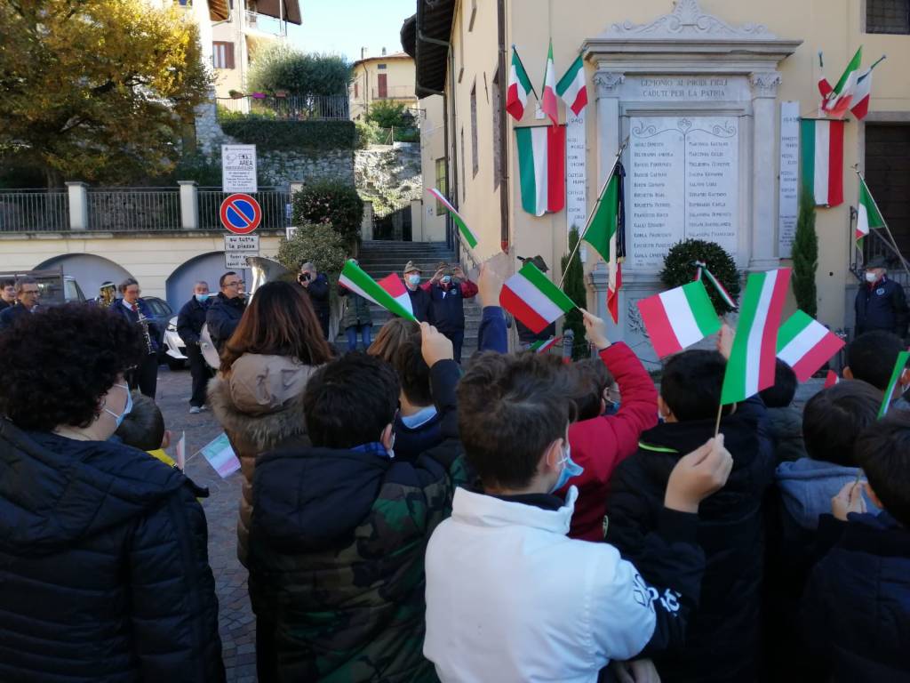 Gemonio, i bambini protagonisti del IV Novembre