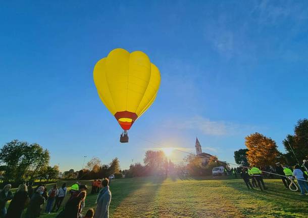 Mongolfiere e idrovolanti a Cadrezzate con Osmate