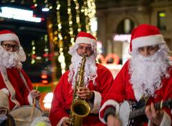 Varese - Si accendono le luci di Natale