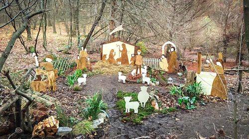 Al Laghetasc di Brebbia gli addobbi per tutte le feste dell'anno