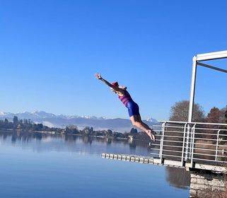 Il tuffo degli Hic sunt leones nel Lago di Monate
