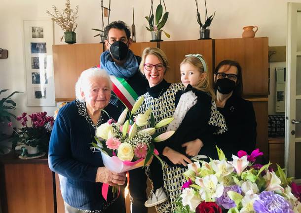Nonna Regina di Besozzo compie 100 anni