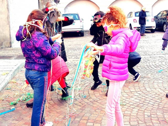 Gemonio, il carnevale della scuola primaria