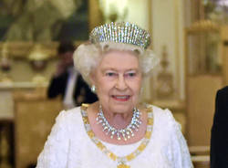 regina Elisabetta II