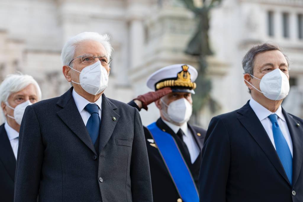 Sergio Mattarella all'Altare della Patria
