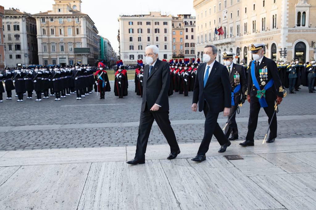 Sergio Mattarella all'Altare della Patria