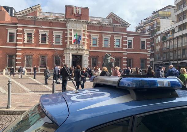 Allarme bomba al tribunale di Varese