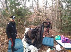 Arrestati tre spacciatori accampati nei boschi di Brovello Carpugnino