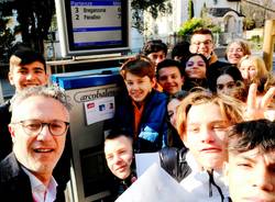 I ragazzi dell'Istituto Salesiano portano pillole di Dante in giro per Lugano