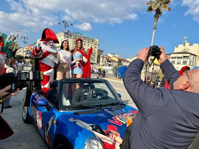 Le maschere di Novara per la prima volta al Carnevale di Viareggio