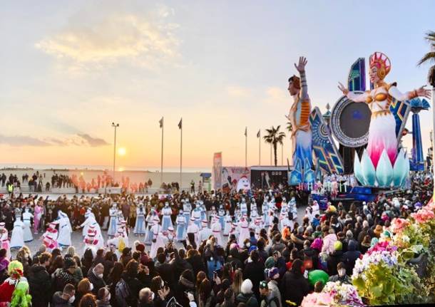 Le maschere di Novara per la prima volta al Carnevale di Viareggio