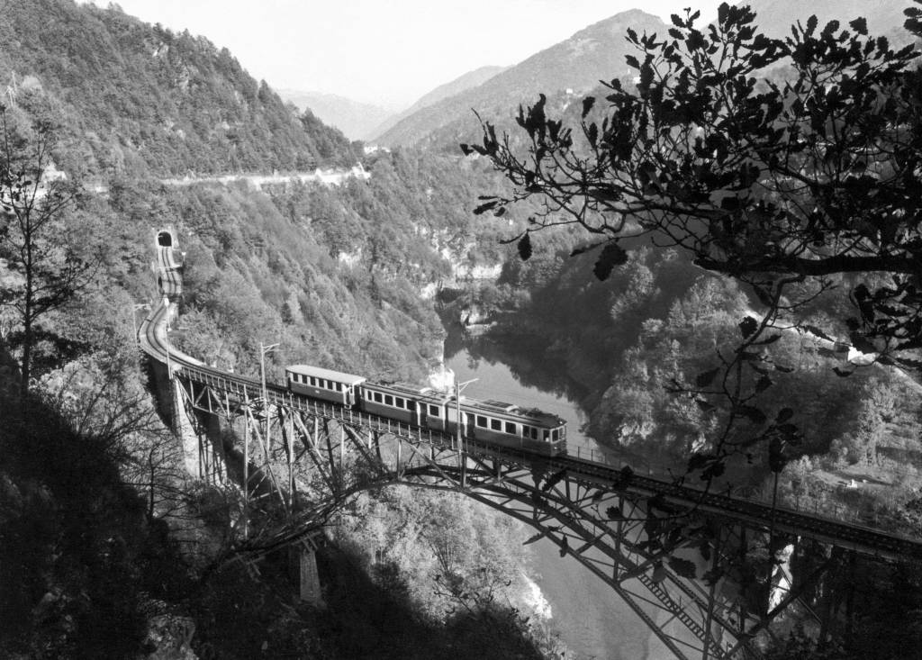 treno storico Centovalli locarno camedo