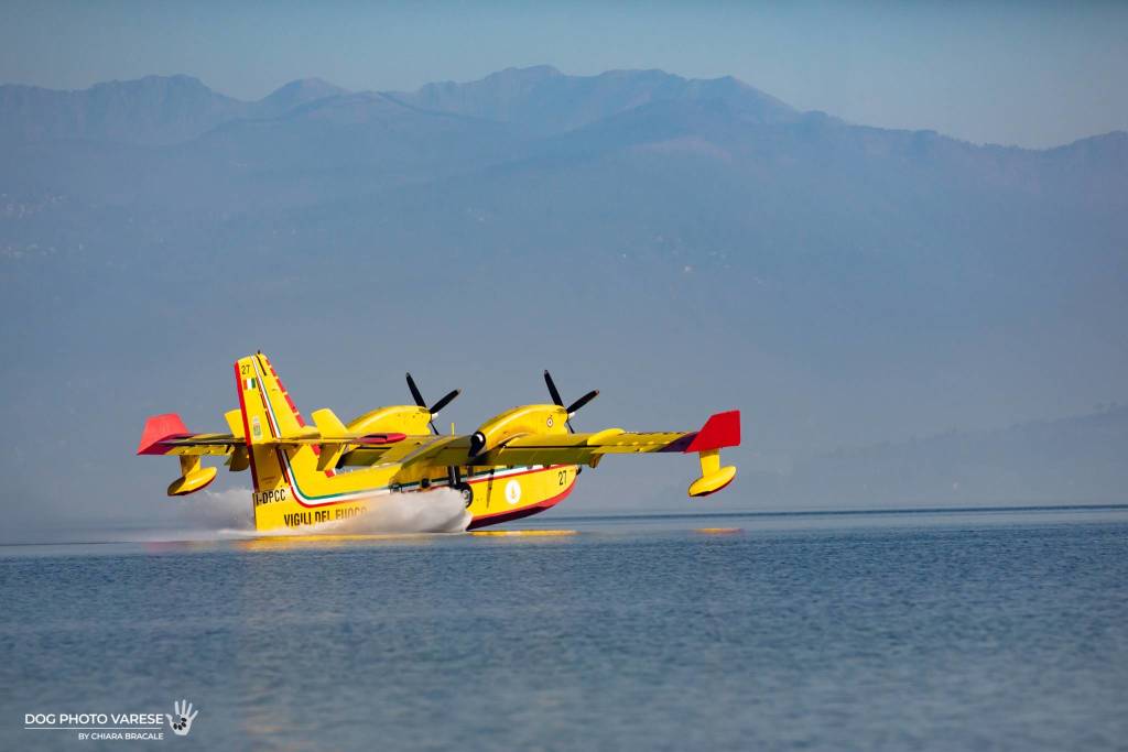 Canadair lago Maggiore 