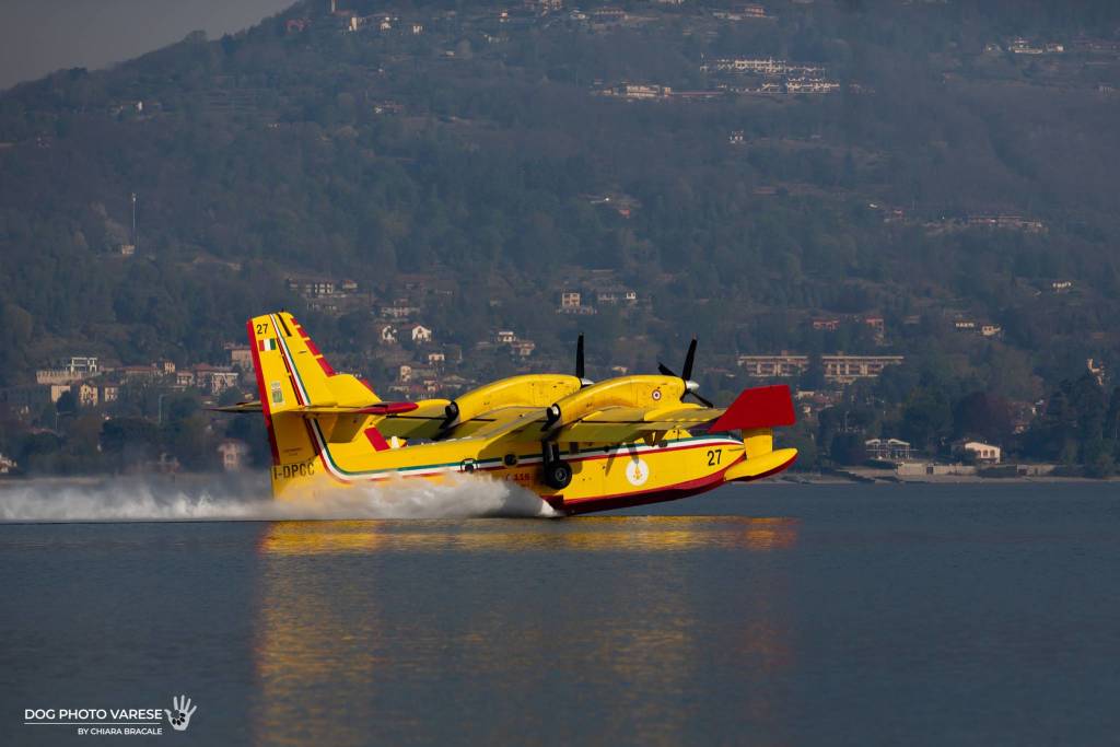 Canadair lago Maggiore 