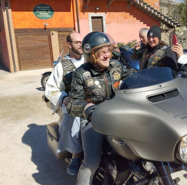 I biker del Monferrato Chappter in visita all'Ermo di Santa caterina