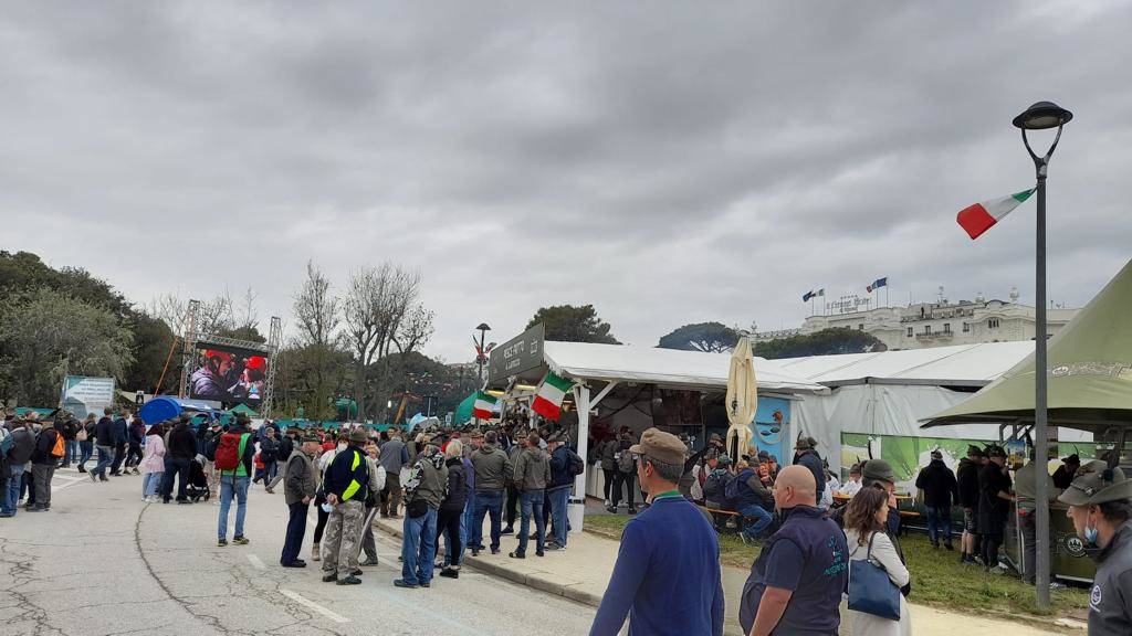 Alpini varesini in trasferta a Rimini per l'Adunata Nazionale numero 93