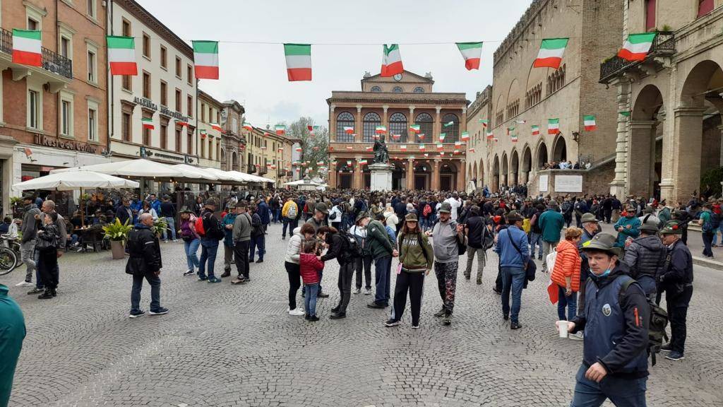 Alpini varesini in trasferta a Rimini per l'Adunata Nazionale numero 93