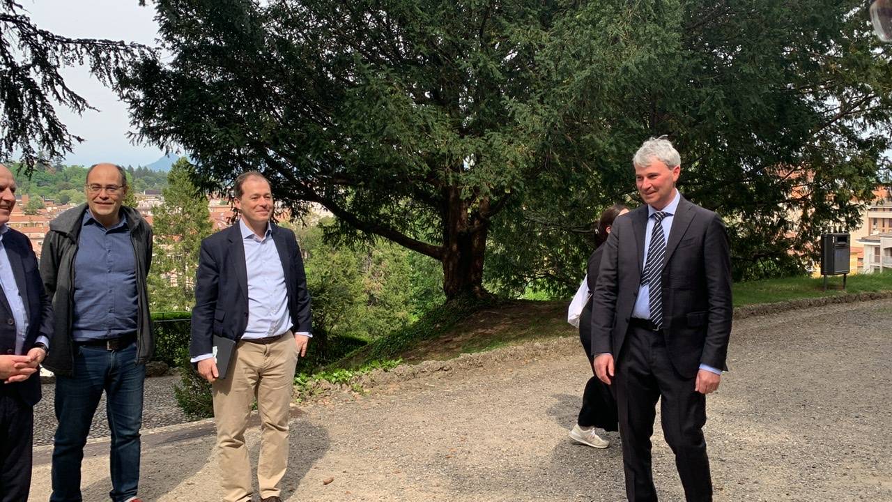 Amministratori locali europei in visita ai giardini Estensi