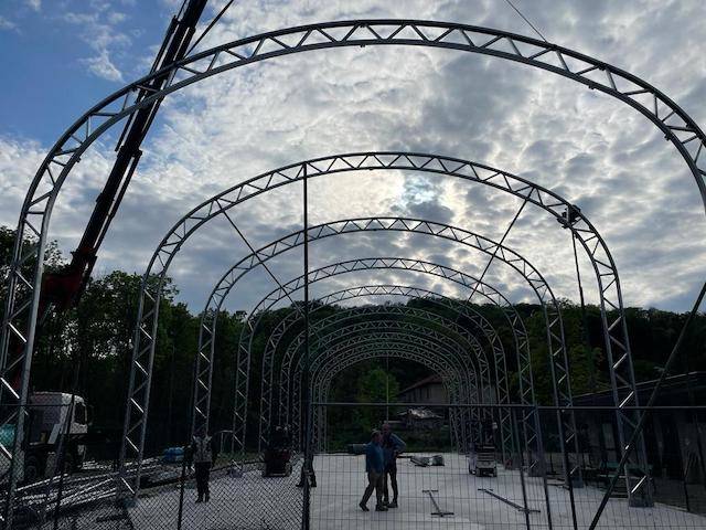 La nascita dei nuovi campi di \"Laveno Padel\"