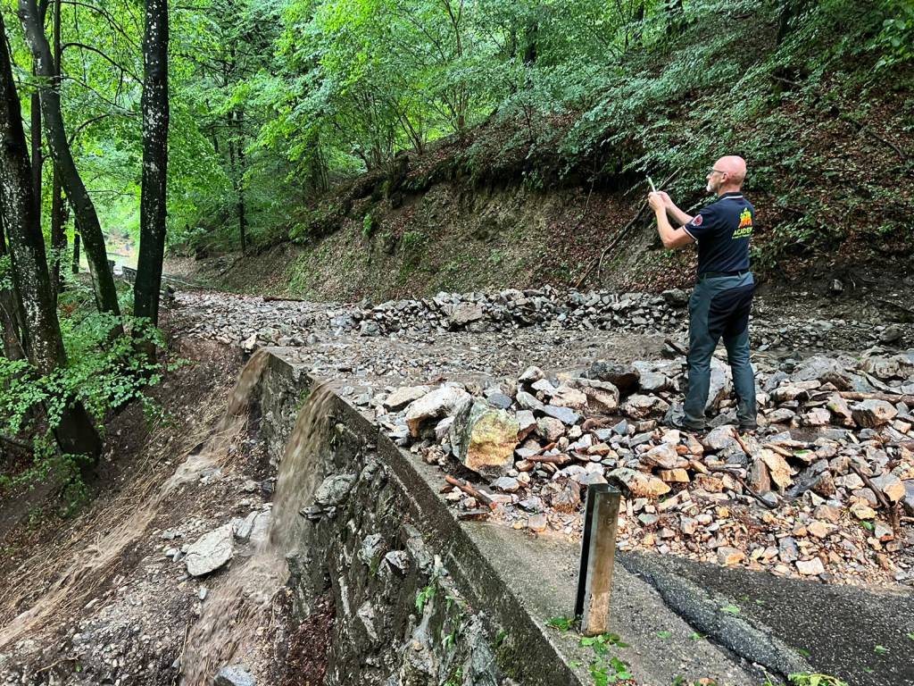 La frana dalla Colonia Cai del Cuvignone verso nasca
