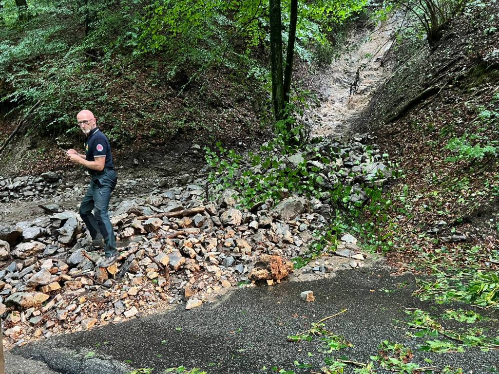 La frana dalla Colonia Cai del Cuvignone verso nasca