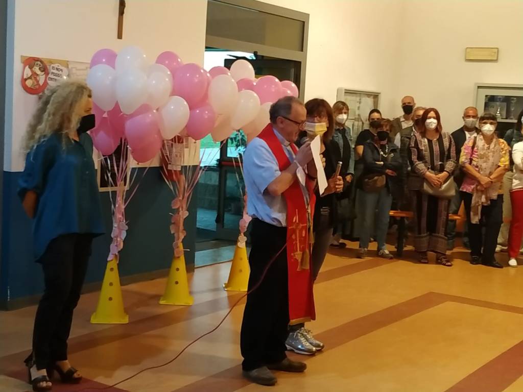 I bimbi di Travedona Monate ricordano la maestra Nadia Laudi