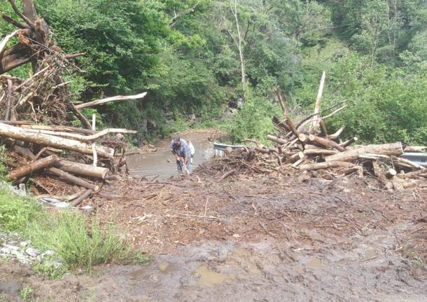 La frana dalla Colonia Cai del Cuvignone verso Nasca