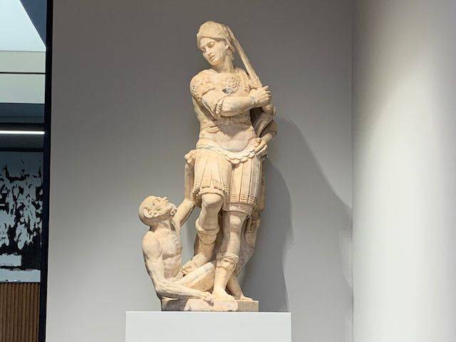 La statua del Duomo di Milano \"adottata\" dalla Techbau di Castelletto Ticino