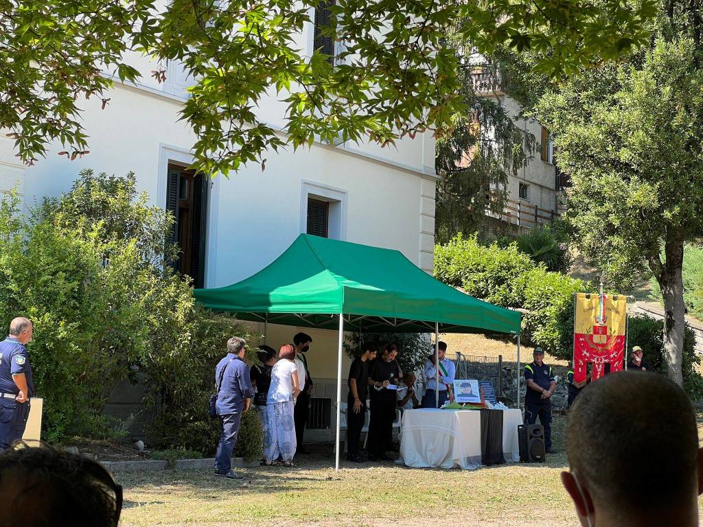 Sangiano saluta Ahmad, il 15enne annegato nel Lago Maggiore